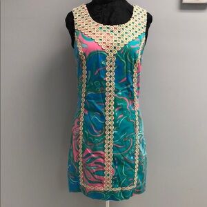 Vintage Lilly Pulitzer print sleeveless dress with metallic gold lace trim